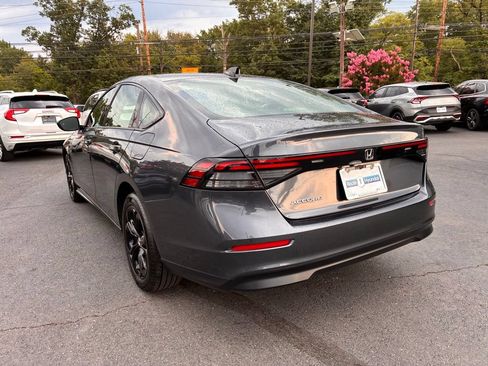 Used 2025 Honda Accord SE image 5