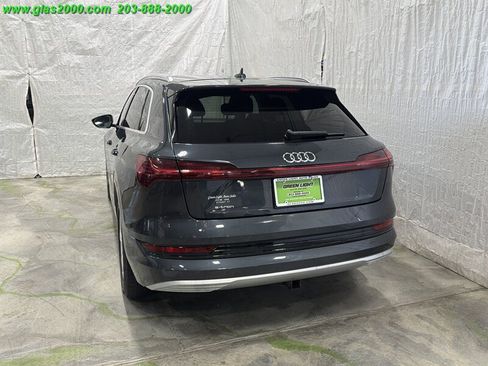 Used 2019 Audi e-tron Premium Plus AWD/4WD image 32