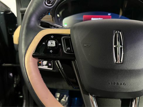 Used 2022 Lincoln Corsair Reserve w/ Elements Package image 19