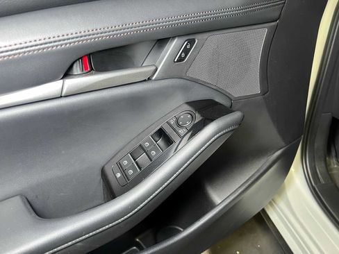 Used 2025 MAZDA MAZDA3 s Sport FWD image 21
