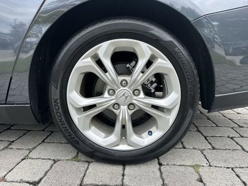 Used 2023 Honda Accord LX image 11