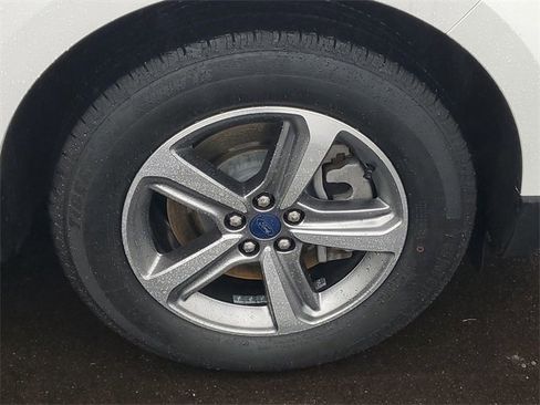 Certified 2022 Ford Edge SEL w/ Convenience Package image 5