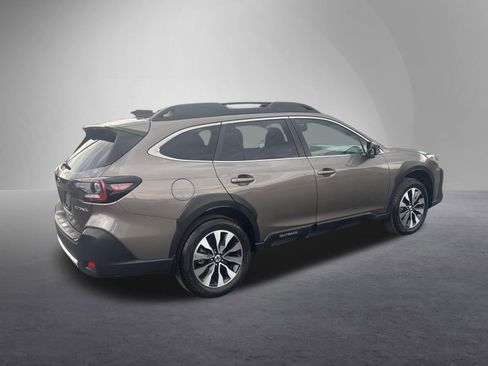 Used 2024 Subaru Outback Limited AWD/4WD image 3