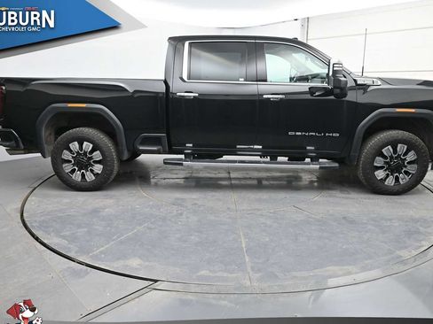 Used 2024 GMC Sierra 2500 Denali w/ Denali Reserve Package image 3