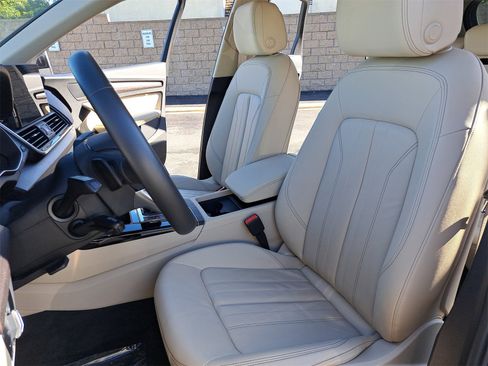 Used 2023 Audi Q5 2.0T Premium w/ Convenience Package image 15