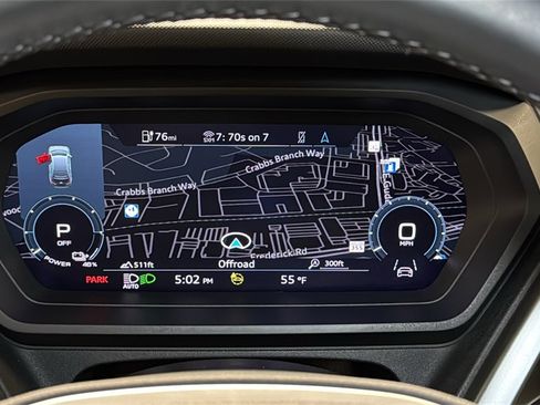 Used 2024 Audi Q4 e-tron Prestige image 32