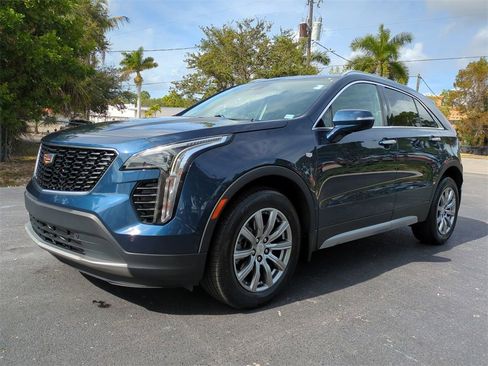 Used 2021 Cadillac XT4 Premium Luxury w/ Driver Awareness Package image 8