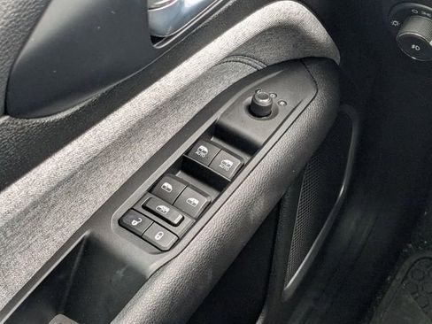 Used 2025 Jeep Compass Latitude w/ Convenience Group image 20