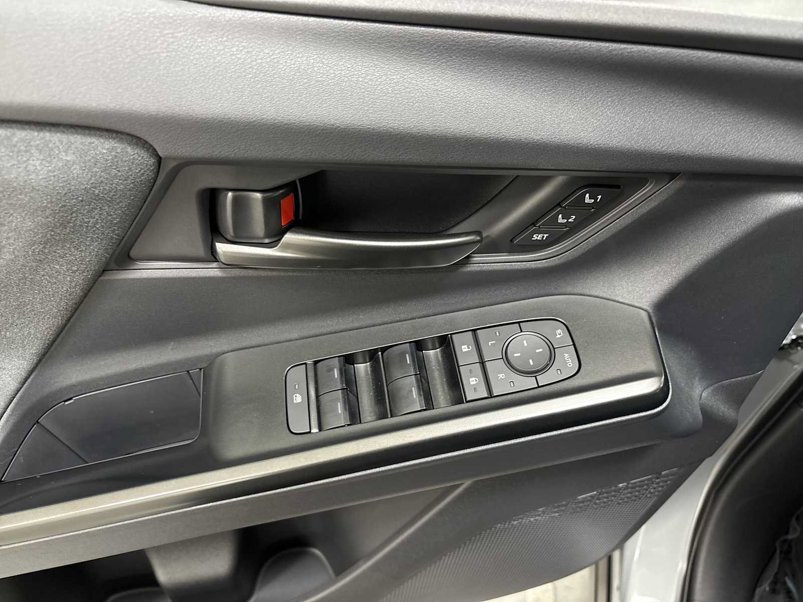Certified 2026 Toyota C-HR AWD/4WD image 15