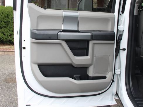 Used 2018 Ford F250 XLT w/ XLT Premium Package image 35