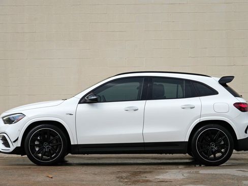 Used 2025 Mercedes-Benz GLA 35 AMG 4MATIC w/ AMG Aerodynamics Package image 9