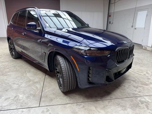 Used 2026 BMW X5 xDrive40i w/ M Sport Package AWD/4WD image 6