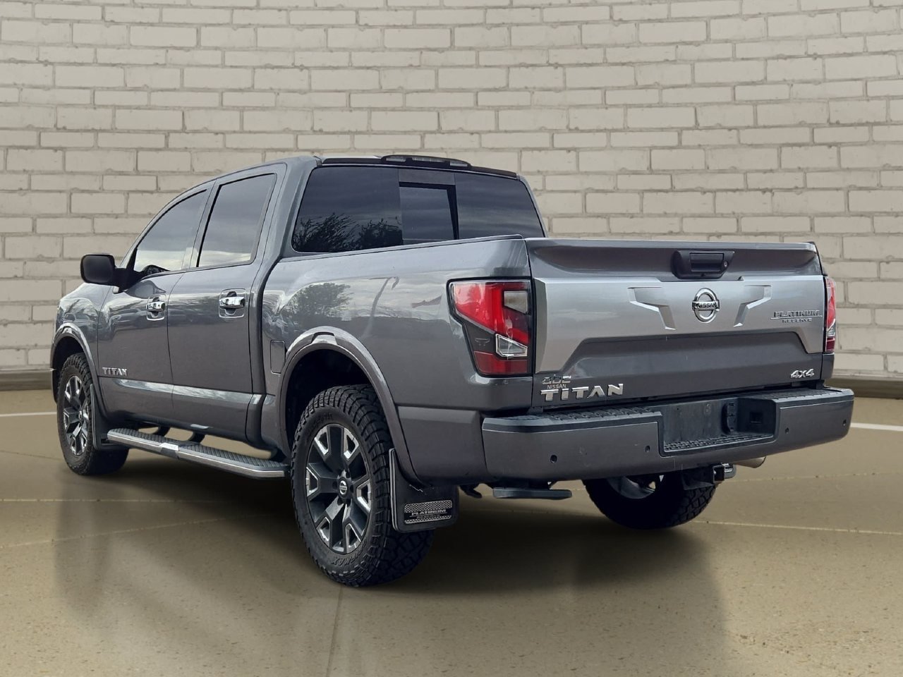 Used 2021 Nissan Titan Platinum Reserve w/ Moonroof Package AWD/4WD image 7