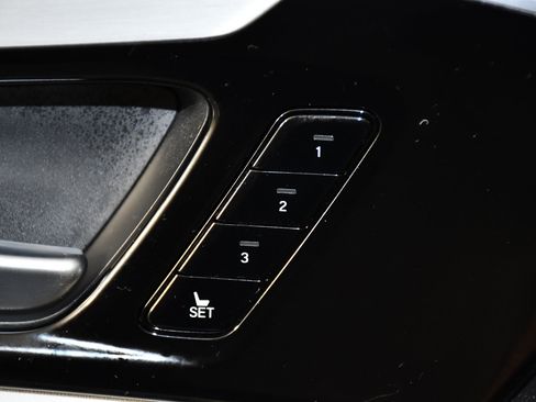 Used 2024 Acura MDX SH-AWD w/ Technology Package image 34
