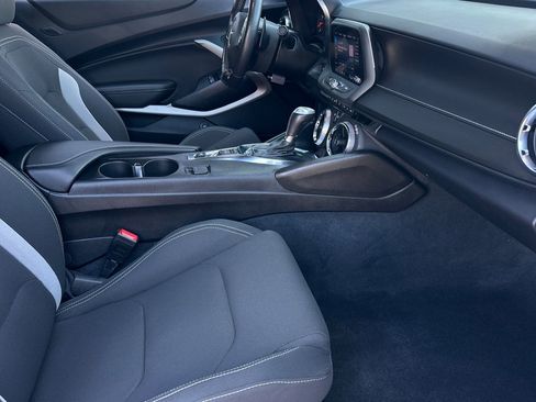 Used 2022 Chevrolet Camaro SS RWD image 13