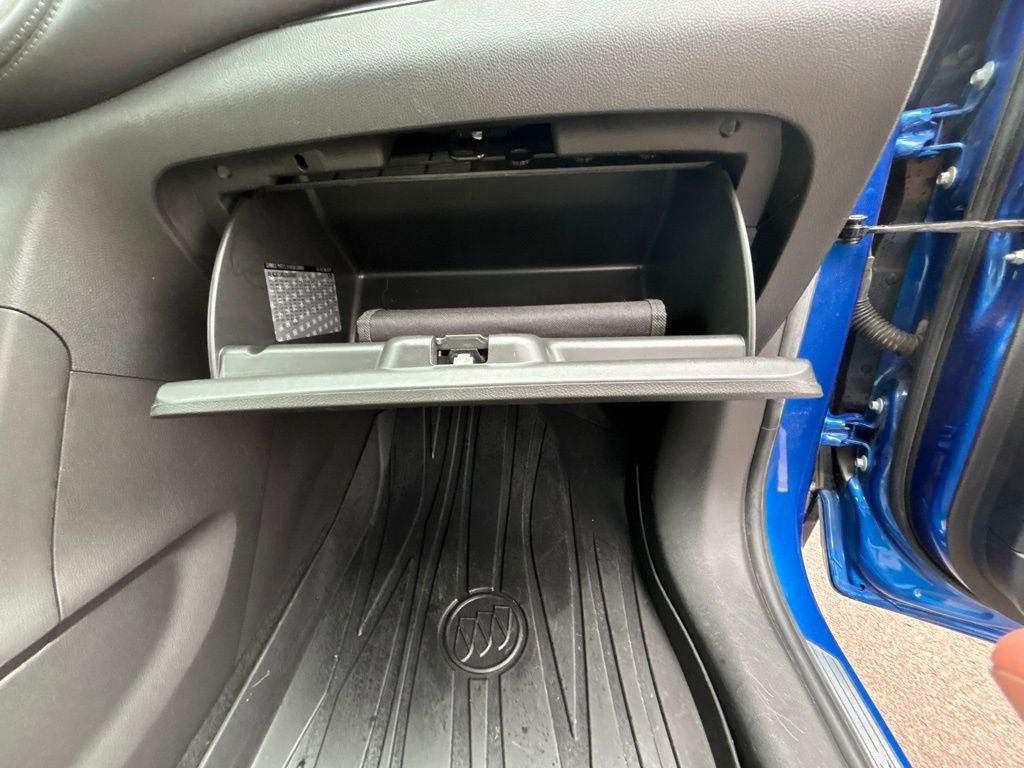 Used 2018 Buick Encore Essence AWD/4WD image 35