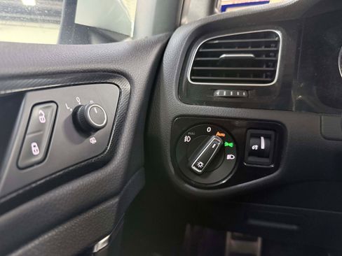Used 2016 Volkswagen GTI Autobahn FWD image 16