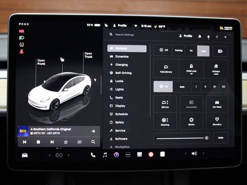 Used 2023 Tesla Model 3 Standard Range RWD image 16