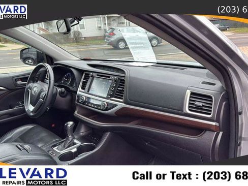 Used 2016 Toyota Highlander Limited image 44