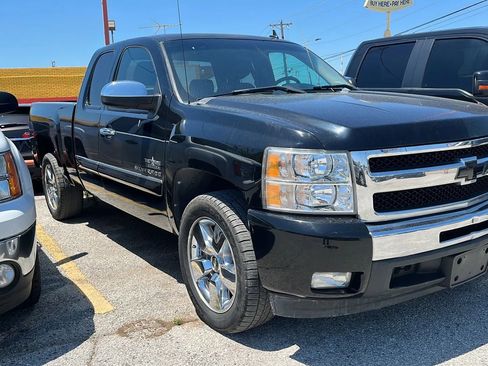 Used 2010 Chevrolet Silverado 1500 LT w/ Texas Edition RWD image 1