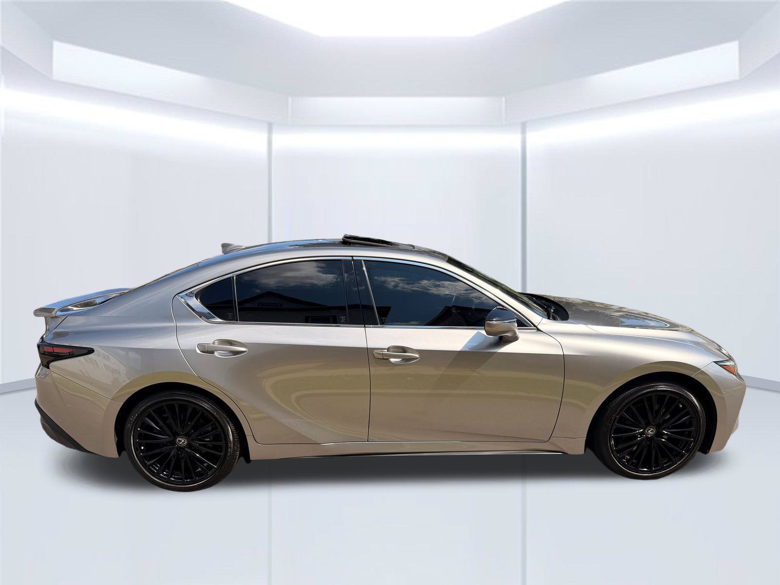 Used 2022 Lexus IS 300 AWD w/ Premium Package image 4