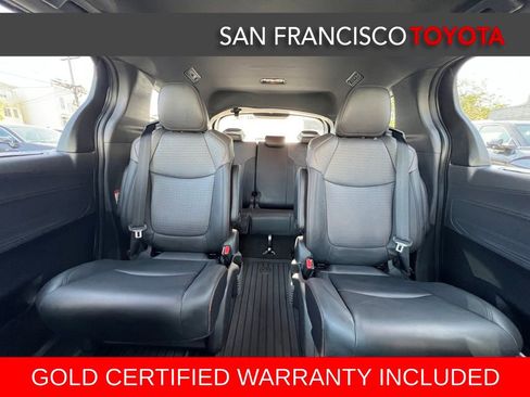 Certified 2022 Toyota Sienna XSE image 15