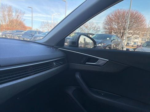 Used 2019 Audi A4 2.0T Premium image 25