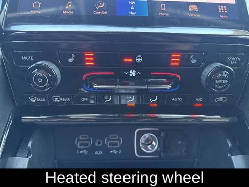 Used 2023 Jeep Grand Cherokee Limited w/ Black Appearance Package AWD/4WD image 33