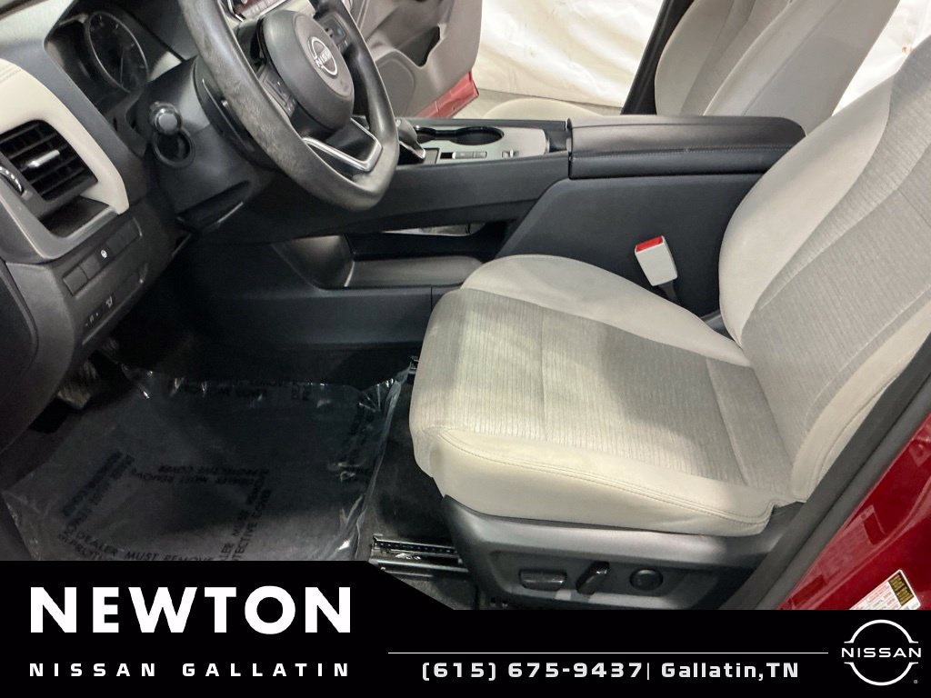 Used 2023 Nissan Rogue SV FWD image 11
