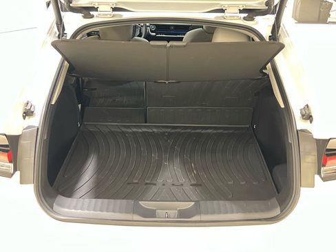 Used 2024 Toyota Prius Limited w/ Limited Premium Package AWD/4WD image 9