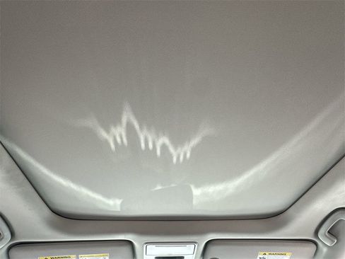 Used 2025 Honda Pilot Touring image 30