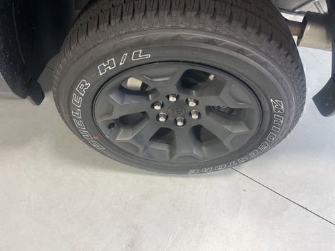 New 2026 RAM 1500 Big Horn w/ Night Edition image 32