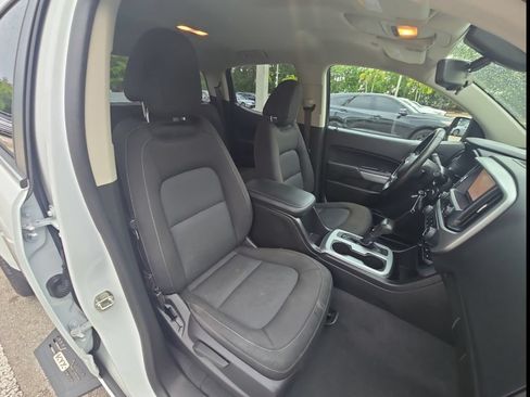 Used 2019 Chevrolet Colorado LT AWD/4WD image 21