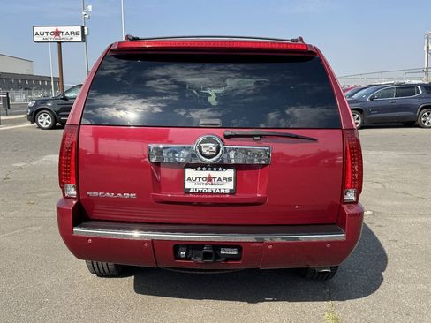 Used 2007 Cadillac Escalade AWD w/ Information Package image 4