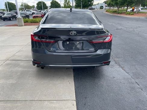 Used 2025 Toyota Camry XSE FWD image 5