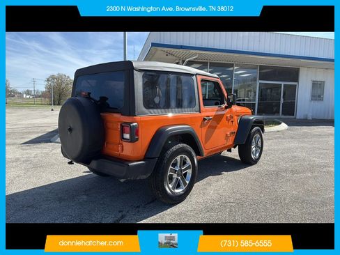 Used 2025 Jeep Wrangler Sport AWD/4WD image 5