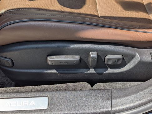 Used 2018 Acura TLX V6 w/ Technology Package image 16