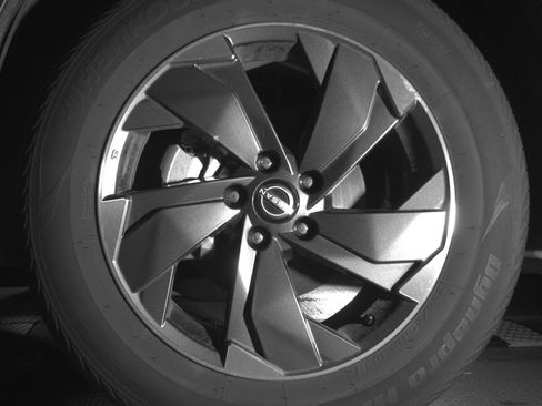 Used 2025 Nissan Rogue SV AWD/4WD image 12