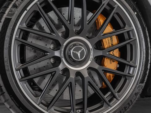 New 2026 Mercedes-Benz SL 63 AMG S e Performance 4MATIC image 35