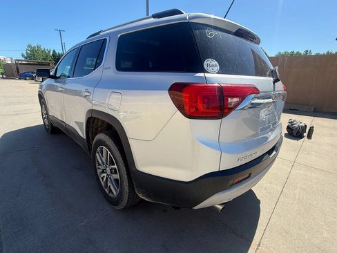 Used 2017 GMC Acadia SLE AWD/4WD image 5