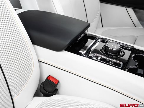 Used 2024 Rolls-Royce Ghost AWD/4WD image 35