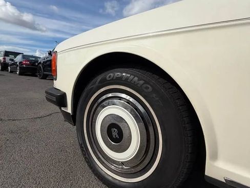 Used 1988 Rolls-Royce Silver Spur image 6