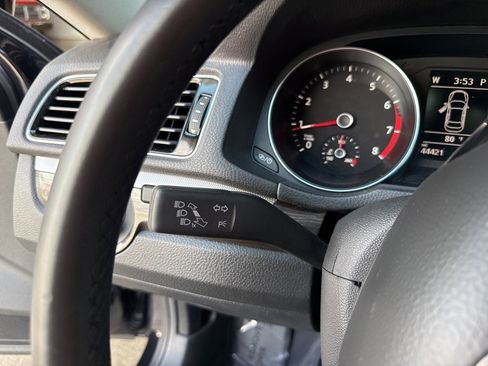 Used 2018 Volkswagen Passat 2.0T SE w/ SE Lighting Package image 33