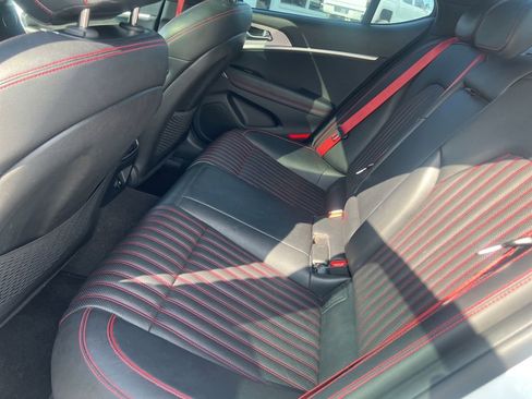 Used 2023 Genesis G70 2.0T w/ Sport Prestige Package RWD image 9