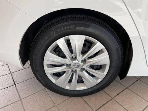 Used 2025 Nissan Sentra S image 28