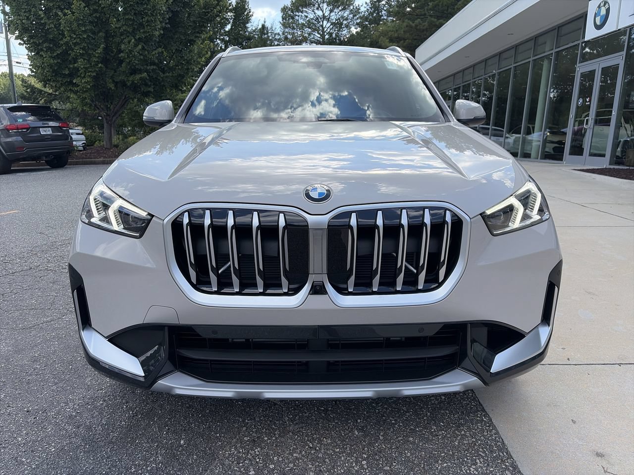 Used 2027 BMW X1 xDrive28i AWD/4WD image 10