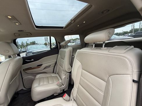 Used 2019 GMC Acadia Denali w/ Technology Package AWD/4WD image 25