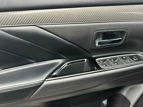 Used 2019 Mitsubishi Outlander GT image 10