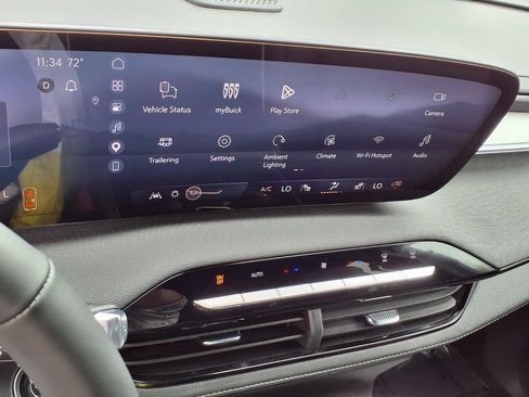 Used 2026 Buick Enclave Preferred FWD image 5