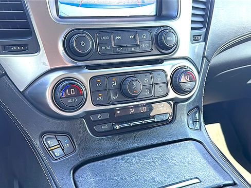 Used 2020 Chevrolet Tahoe Premier RWD image 35